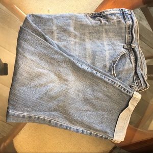 🎉5 for $25 sale🎉 Old Navy boyfriend jeans 18